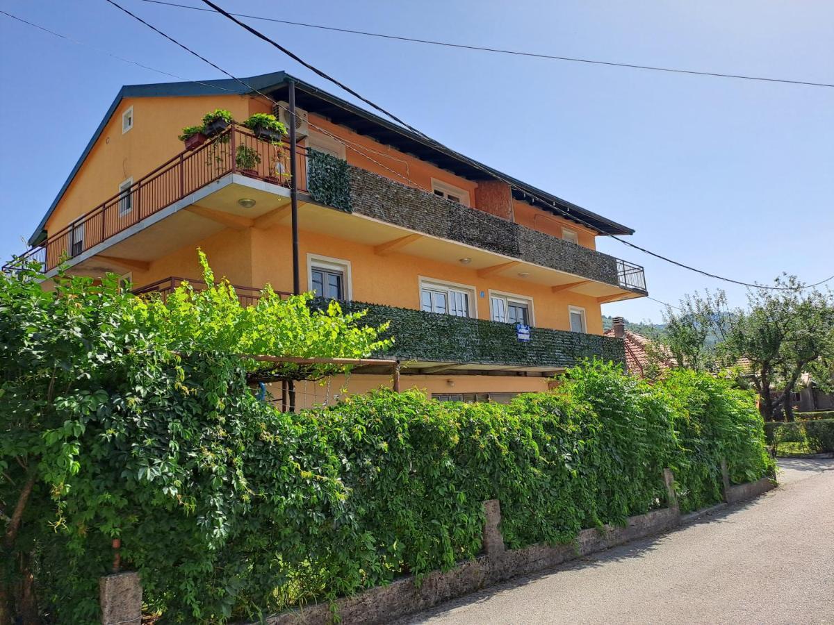 Apartments Mirkovic 센틴제 외부 사진