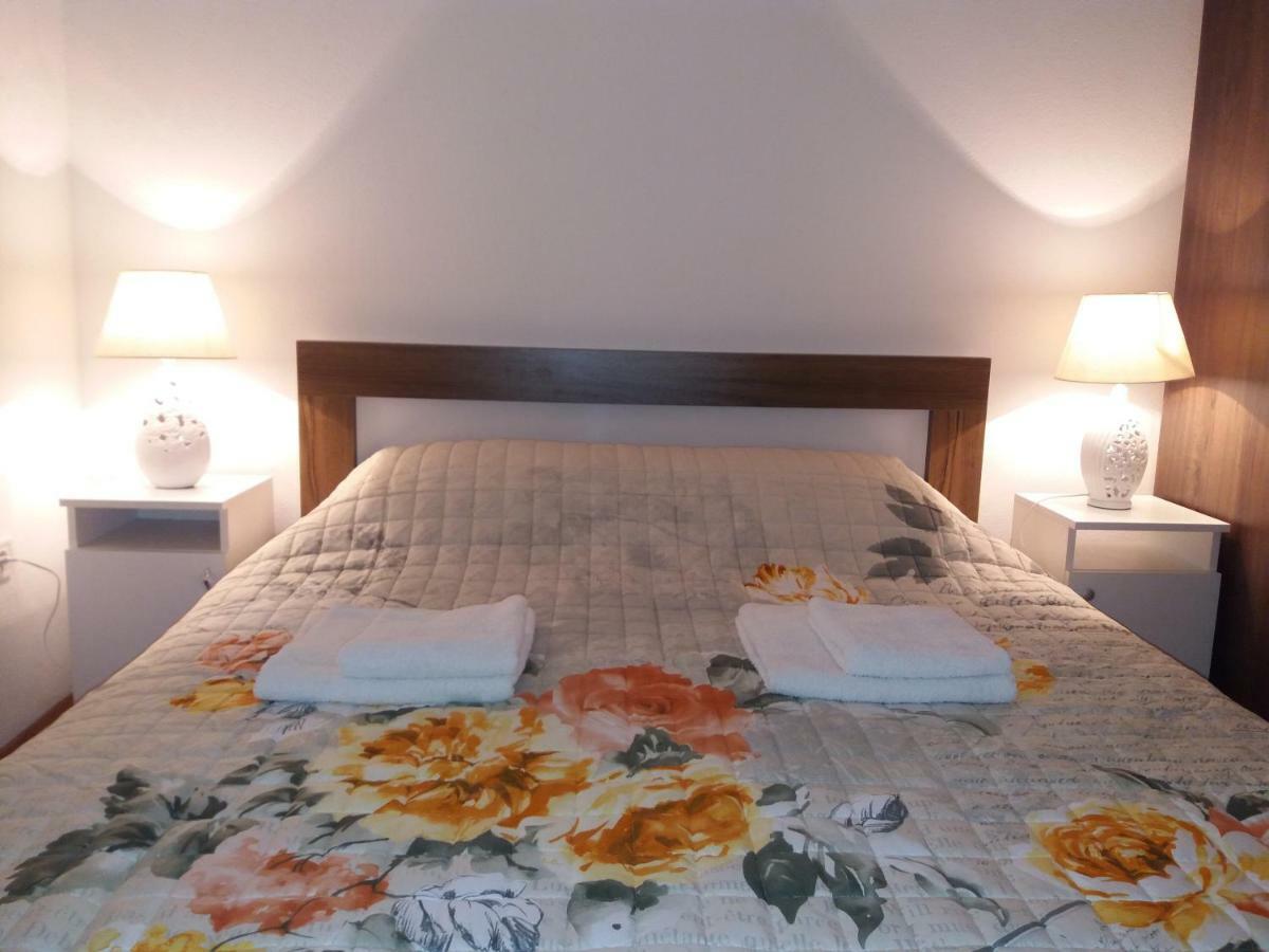 Apartments Mirkovic 센틴제 외부 사진